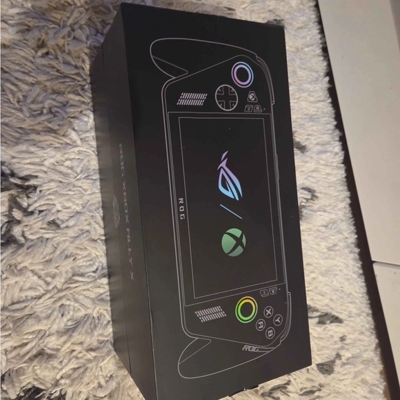 ASUS ROG Handheld Console - Black - Picture 4 of 4